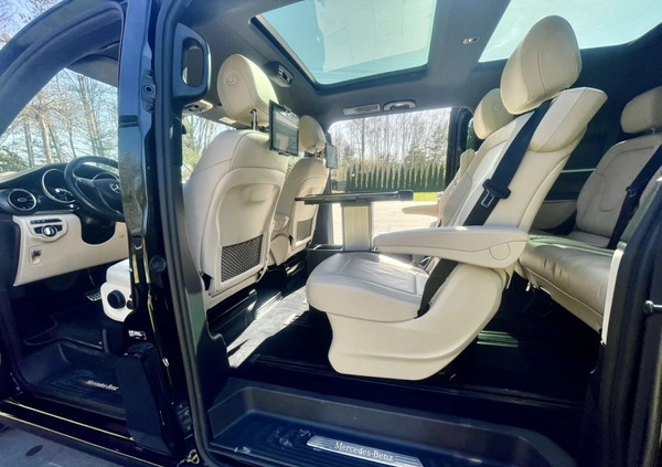 Mercedes-Benz Klasa V cena 253000 przebieg: 174000, rok produkcji 2020 z Legnica małe 301